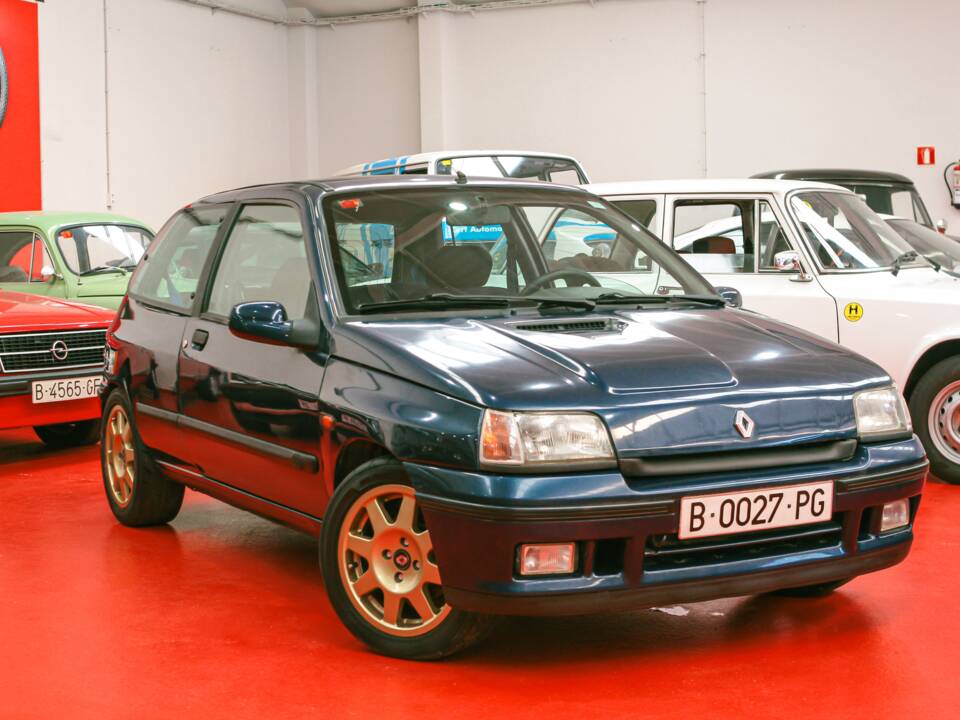 Imagen 1/27 de Renault Clio I 1.8 16V (1994)