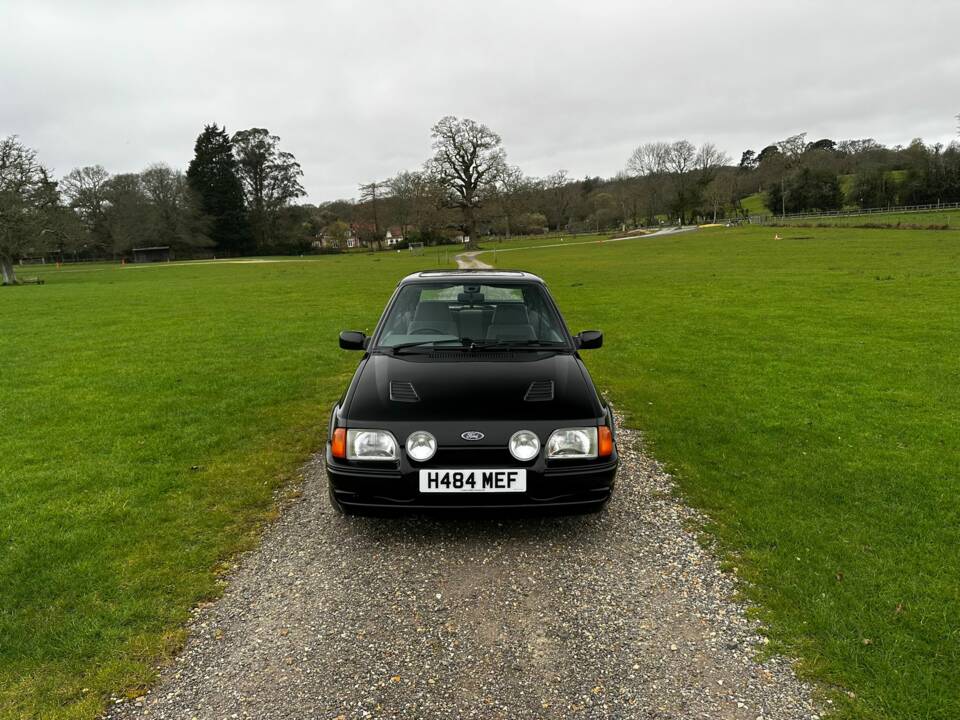 Image 16/38 de Ford Escort turbo RS (1990)