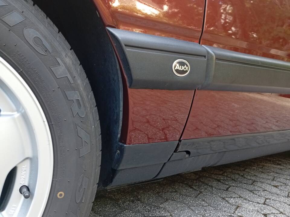 Bild 17/29 von Audi 100 Avant - 2.3 E (1990)