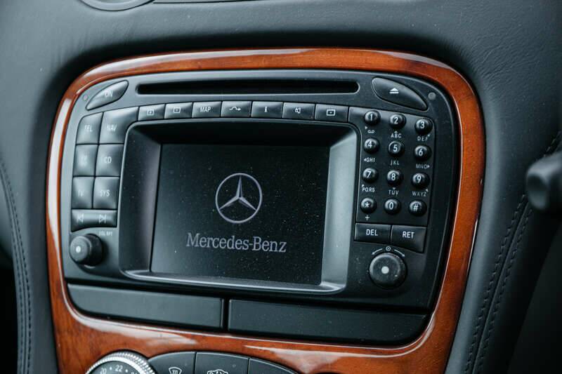 Image 25/36 de Mercedes-Benz SL 500 (2004)