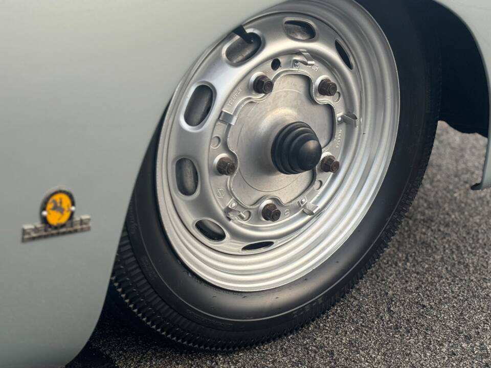Immagine 10/14 di Porsche 356 1300 (1952)