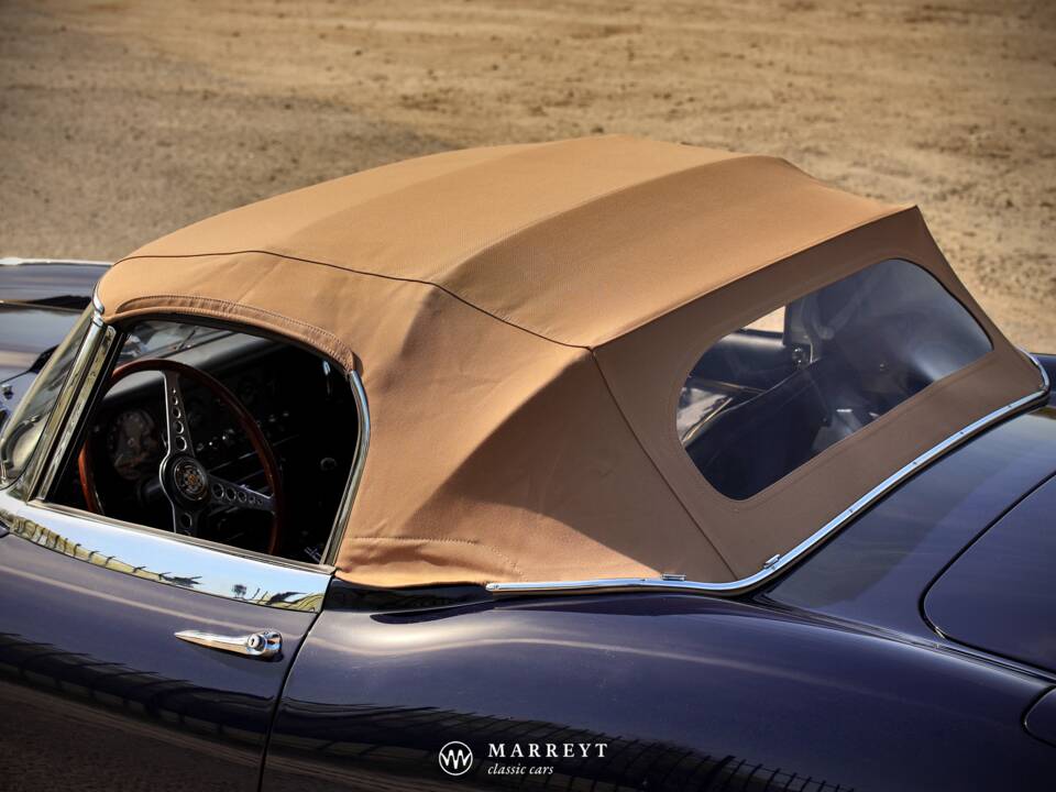 Image 78/80 de Jaguar Type E 4.2 (1966)