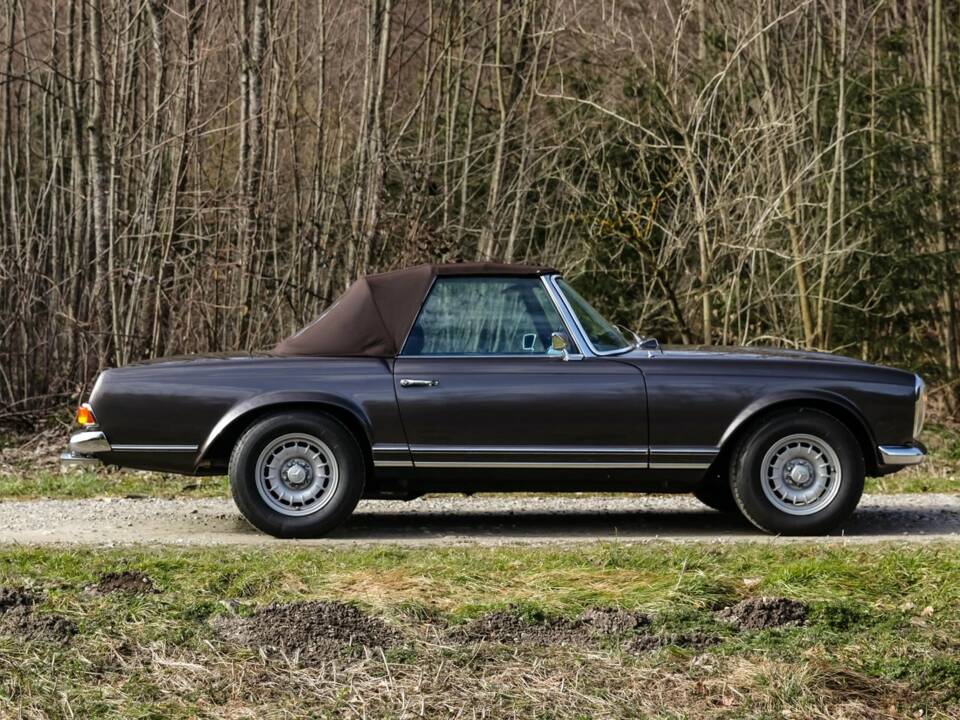 Image 8/21 de Mercedes-Benz 280 SL (1969)