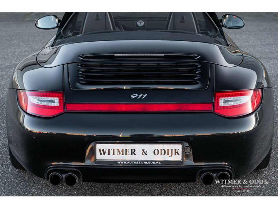 Image 20/37 of Porsche 911 Carrera 4S (2009)