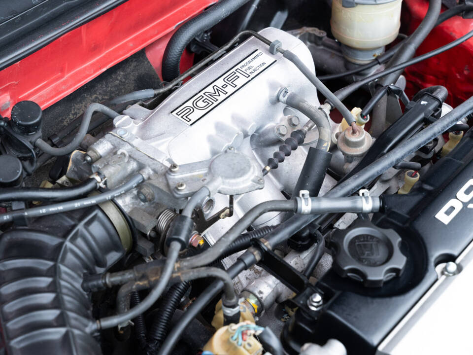 Image 76/80 of Honda CRX (1991)