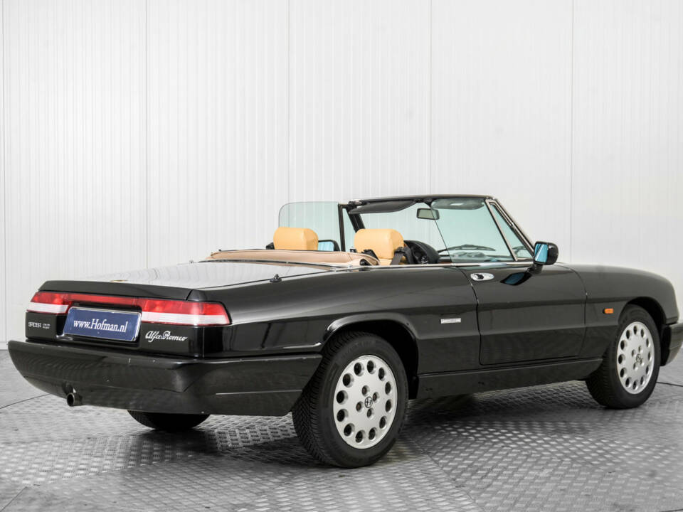 Bild 2/50 von Alfa Romeo 2.0 Spider (1991)
