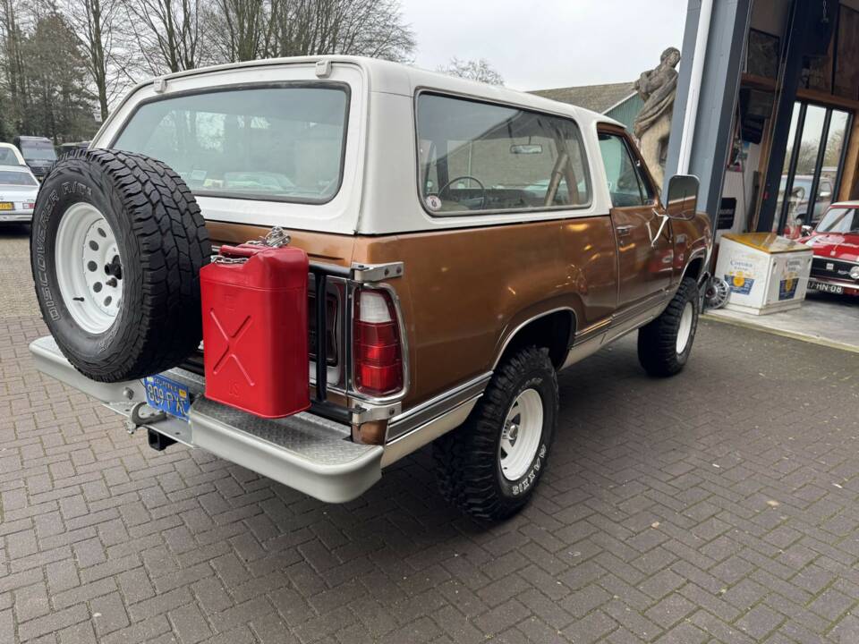 Bild 19/22 von Plymouth Trail Duster (1976)