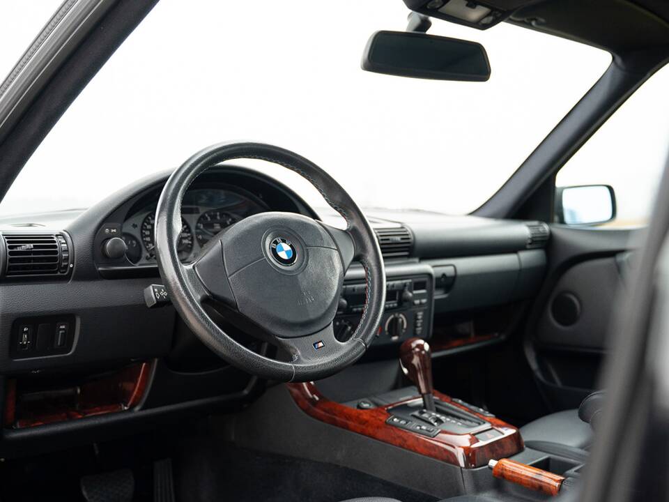 Bild 22/47 von BMW 323ti Compact (1998)