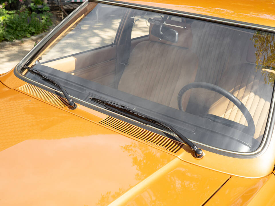 Image 18/57 of Ford Granada Turnier 2,3 (1976)