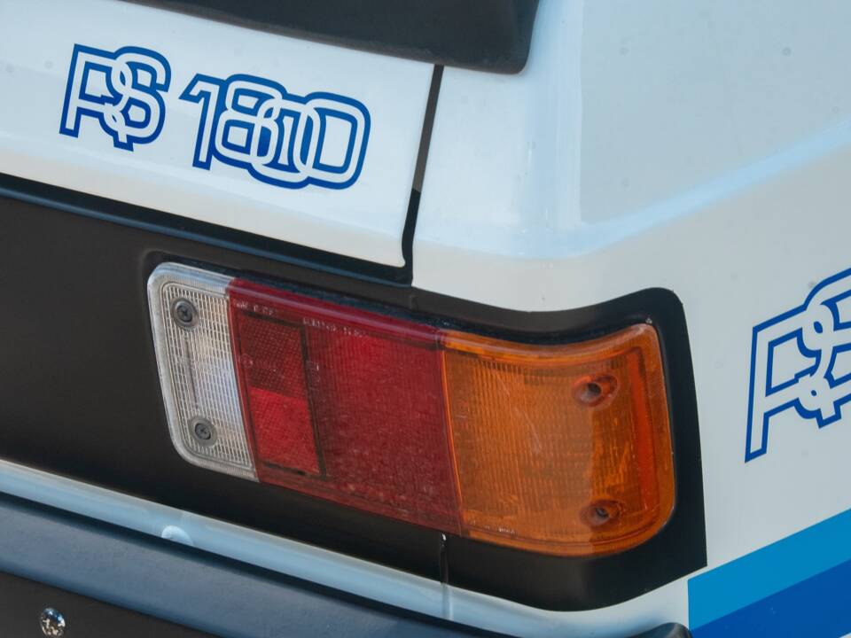 Image 37/50 of Ford Escort Mk II RS1800 (1976)