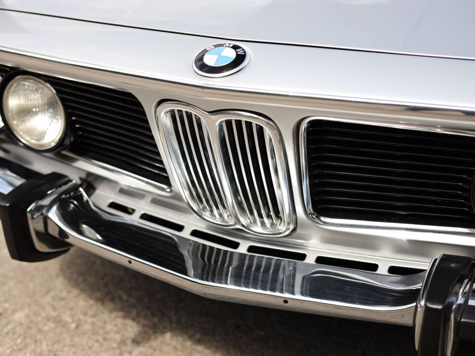 Image 43/95 of BMW 3.0 CSi (1975)