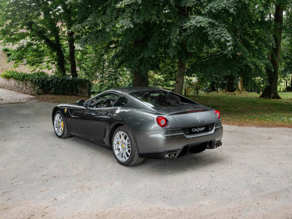 Image 2/50 de Ferrari 599 GTB Fiorano (2006)