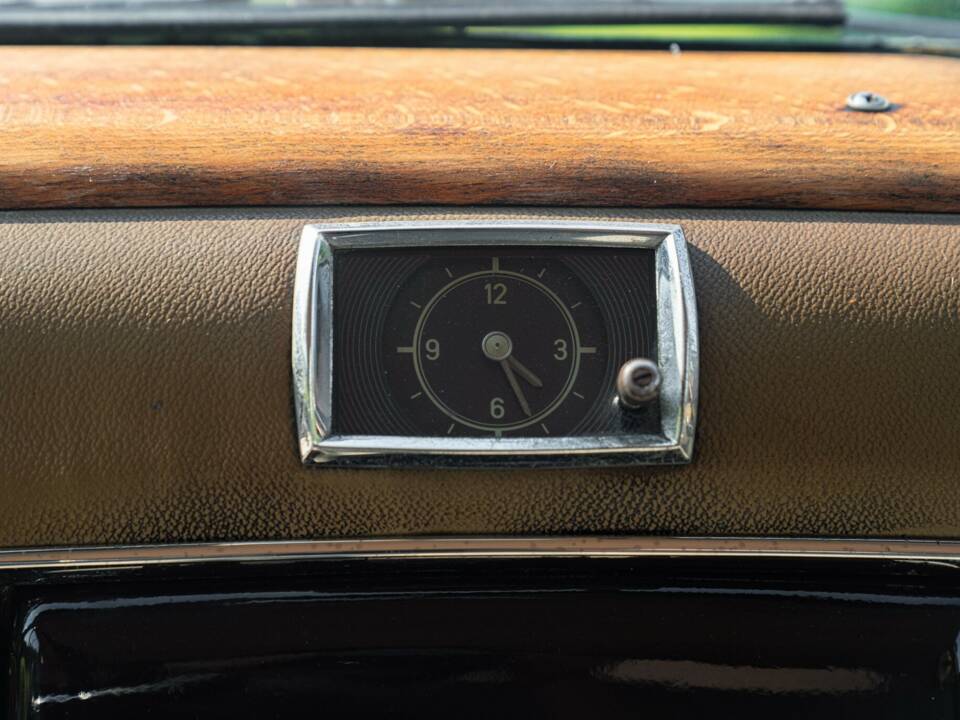 Imagen 38/50 de Mercedes-Benz 190 (1955)