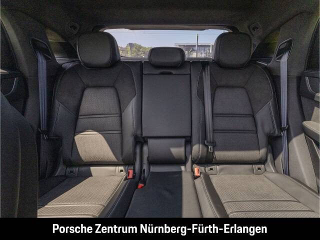 Bild 25/50 von Porsche Cayenne GTS (1900)