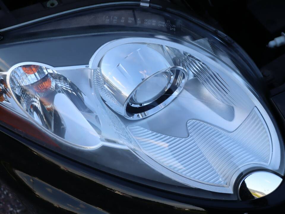 Image 15/50 of Jaguar XKR (2010)