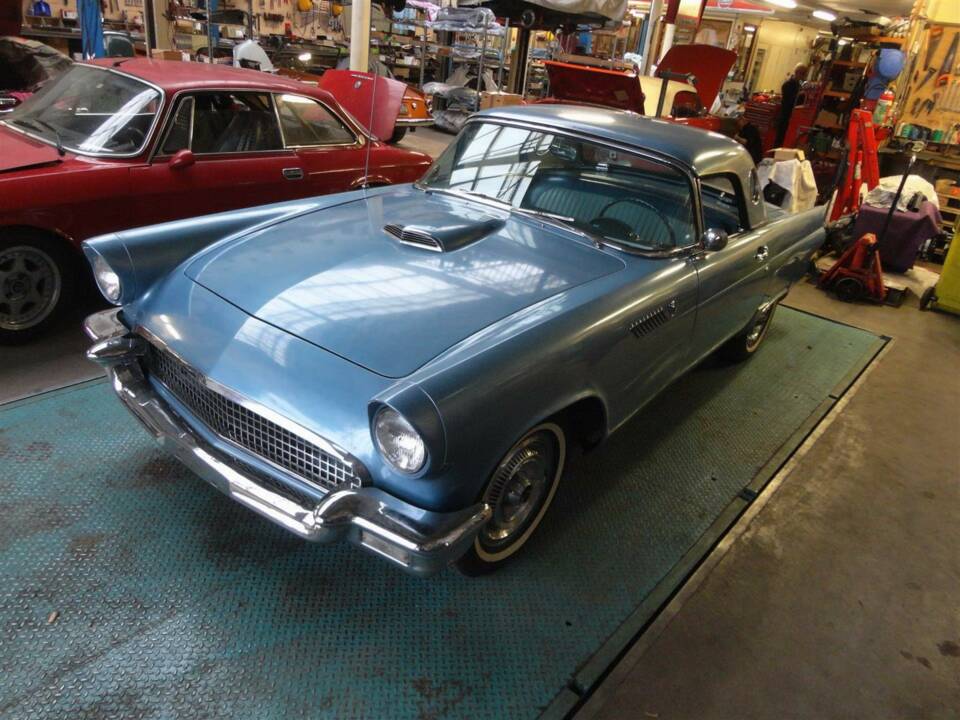 Afbeelding 47/49 van Ford Thunderbird (1955)