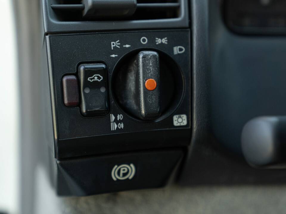 Bild 41/50 von Mercedes-Benz SL 320 (1997)