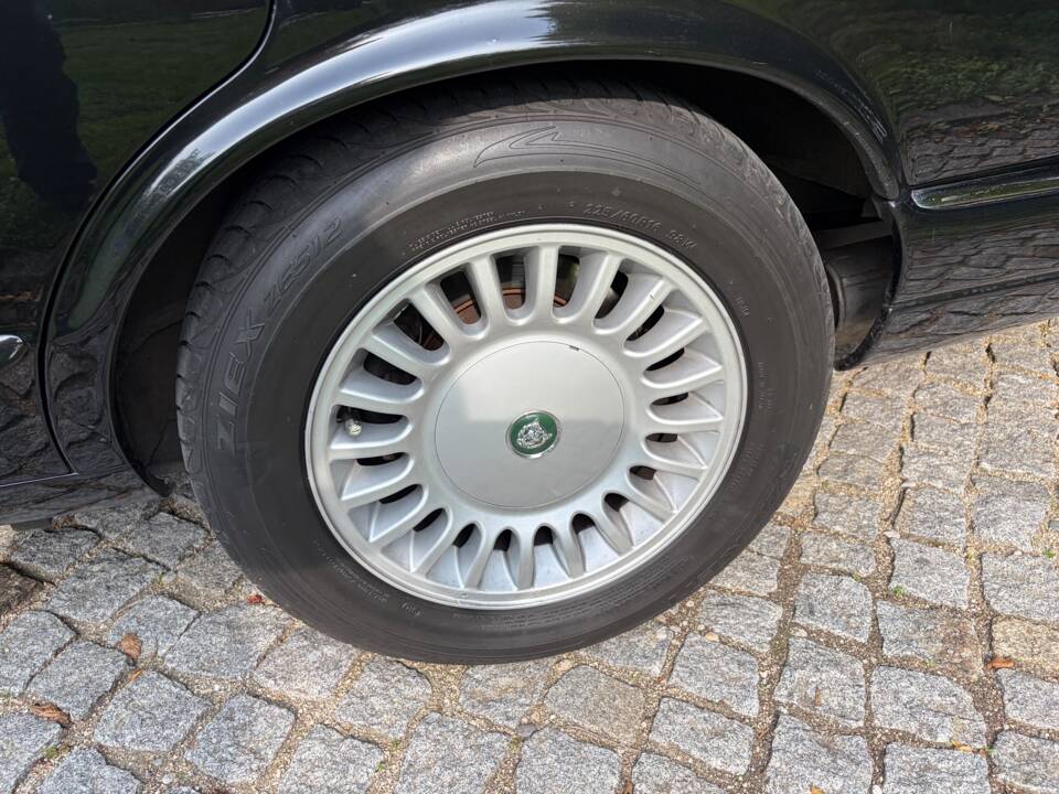 Bild 21/57 von Jaguar XJR 4.0 Supercharged (1997)