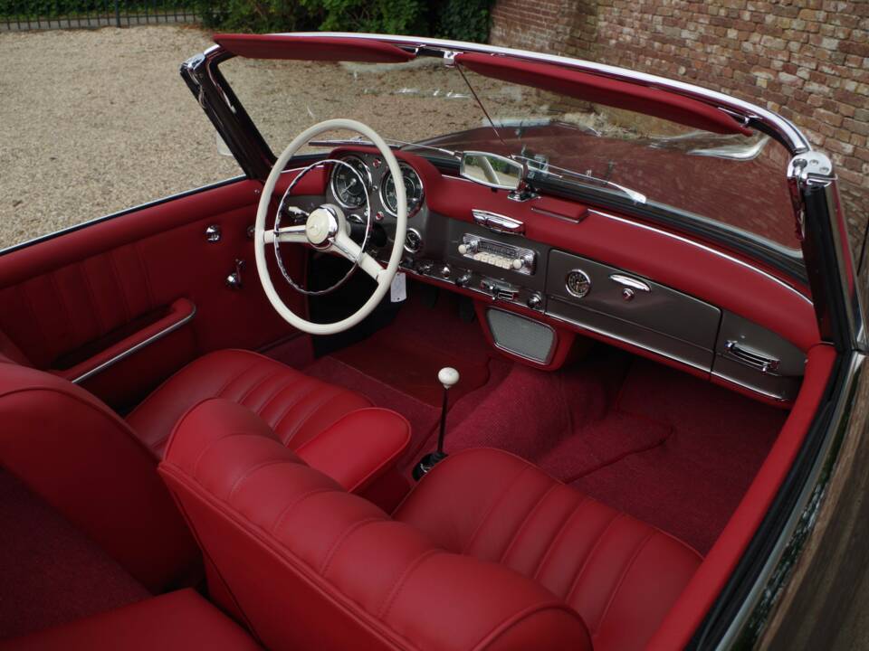 Image 40/50 of Mercedes-Benz 190 SL (1959)
