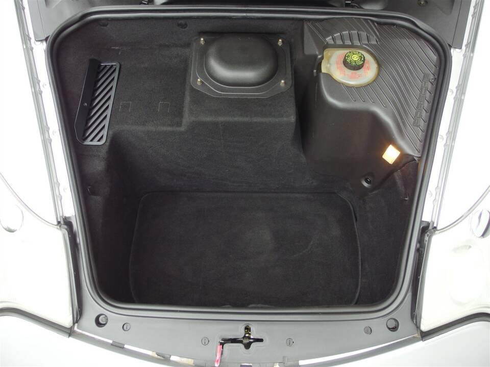 Bild 81/100 von Porsche 911 Carrera 4S (2002)