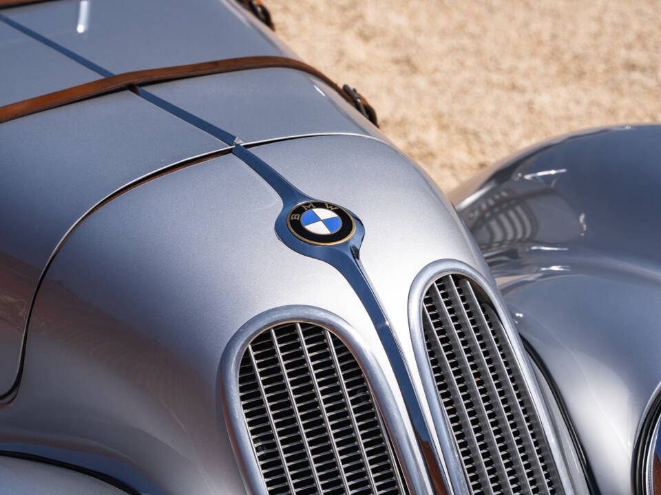 Immagine 14/35 di BMW 328 (1938)