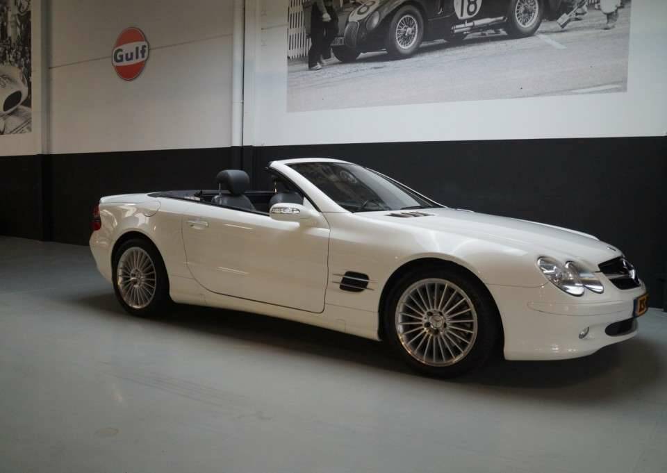 Image 1/50 of Mercedes-Benz SL 500 (2005)