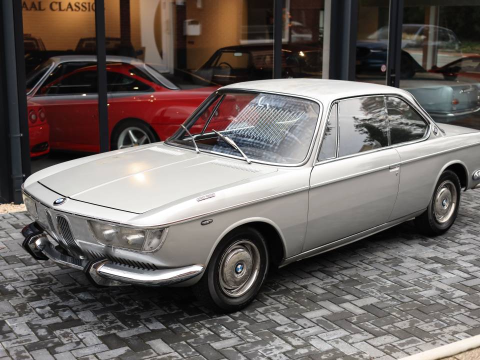 Image 3/50 of BMW 2000 CS (1967)