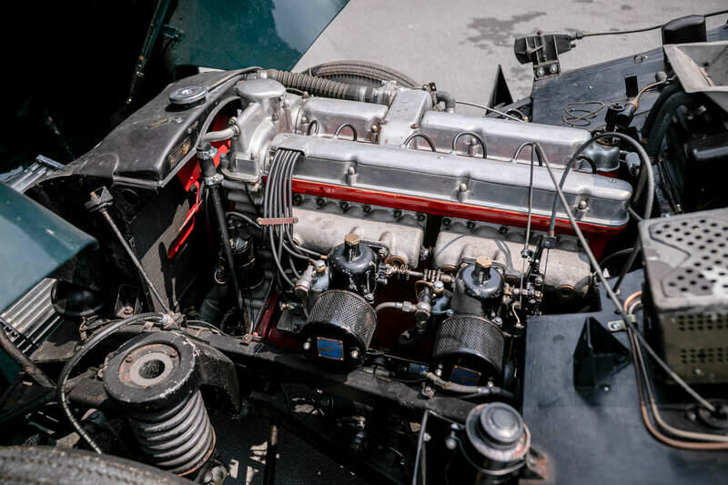 Image 17/50 of Aston Martin DB 2&#x2F;4 Mk I DHC (1954)