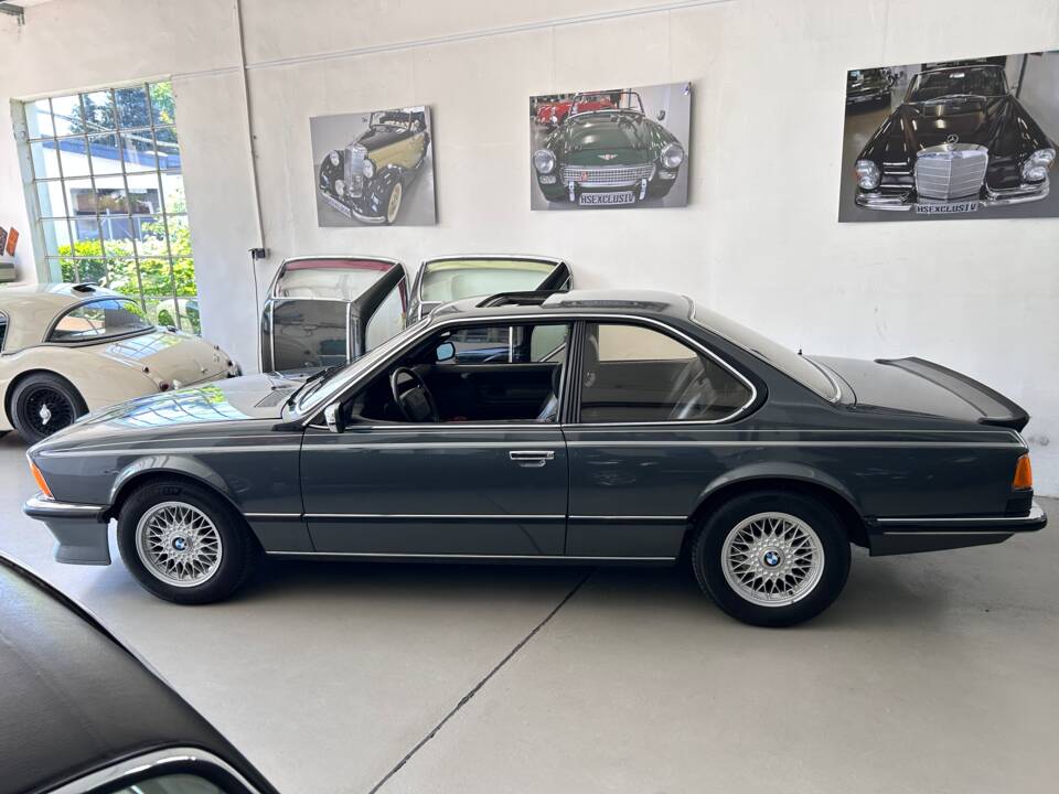 Image 5/23 de BMW 635 CSi (1985)