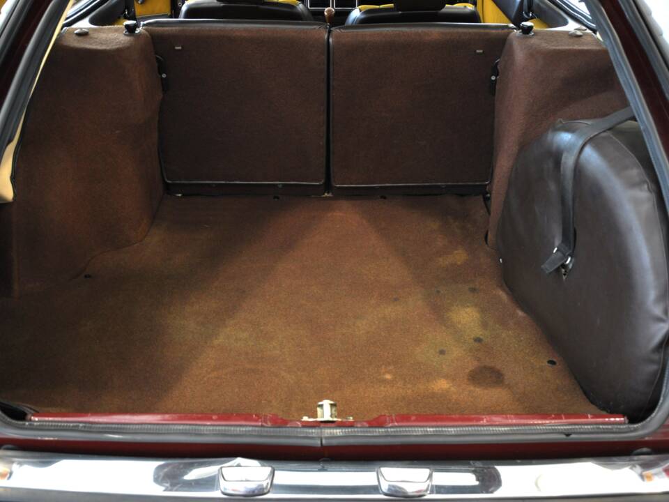 Image 31/37 of Lancia Beta HPE 1600 (1975)