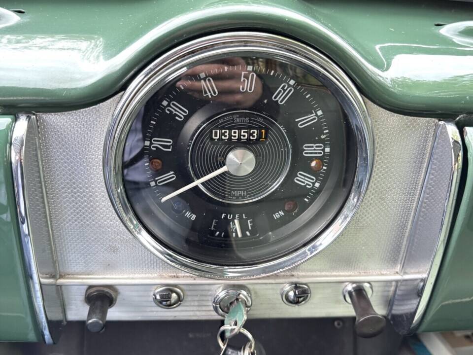 Image 9/18 de Morris Minor 1000 Traveller (1970)