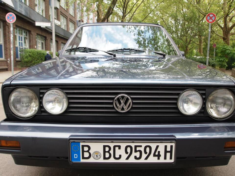 Image 60/148 of Volkswagen Golf Mk I Convertible 1.6 (1988)
