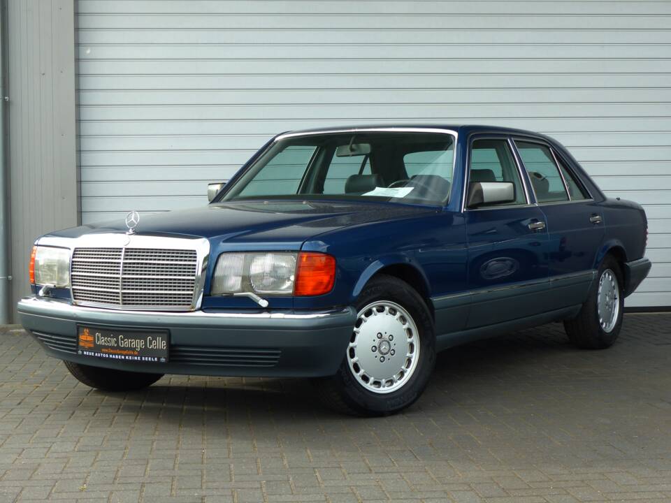 Imagen 1/16 de Mercedes-Benz 300 SE (1987)
