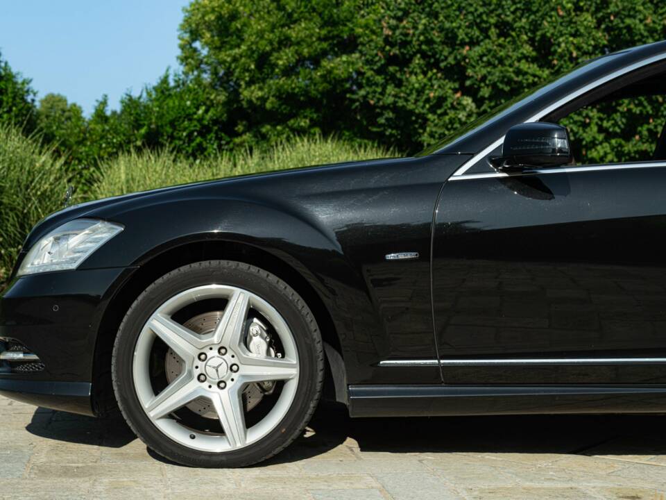 Immagine 10/50 di Mercedes-Benz S 350 CDI BlueEFFICIENCY L (2011)