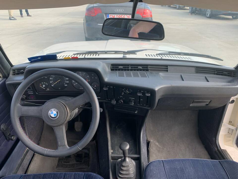 Image 4/5 of BMW 320&#x2F;6 (1978)