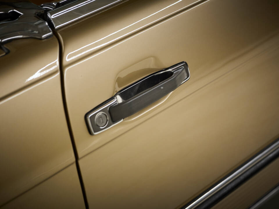Image 49/99 of Mercedes-Benz 300 SL (1987)