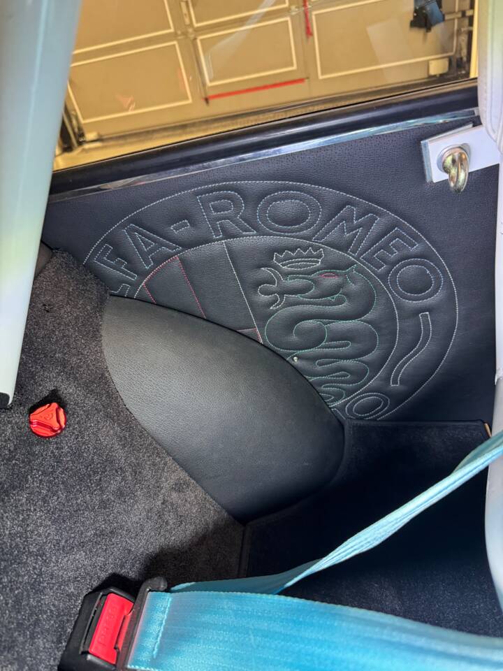 Bild 55/100 von Alfa Romeo 1750 GT Veloce (1968)