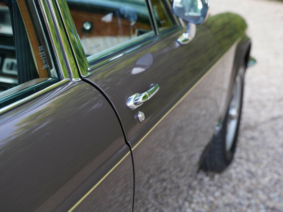 Bild 20/50 von Jaguar XJ 6 L 4.2 (1975)