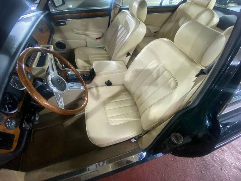 Bild 7/50 von Daimler Double Six (1992)