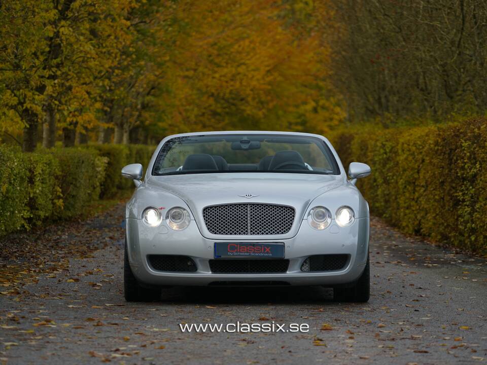 Bild 22/25 von Bentley Continental GTC (2008)