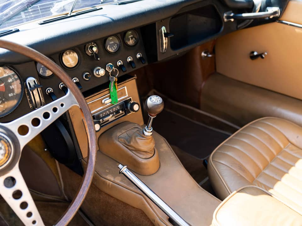 Image 67/86 de Jaguar E-Type (1967)