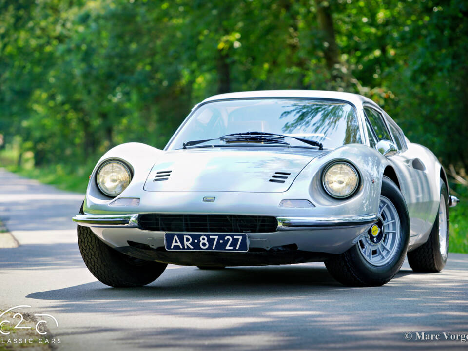 Immagine 38/73 di Ferrari Dino 246 GT (1971)