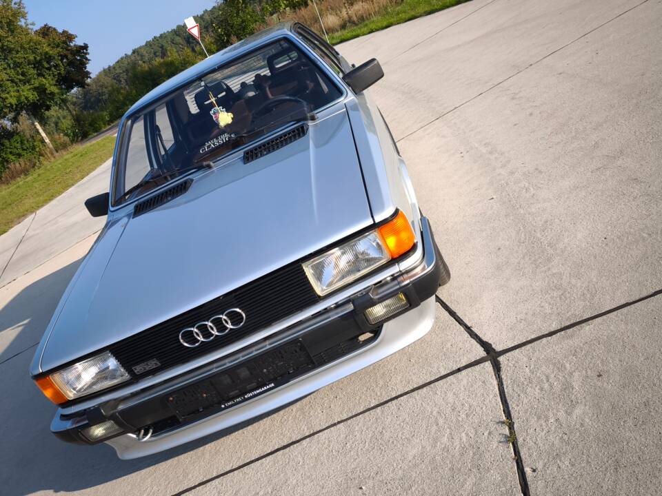 Image 21/94 de Audi 80 CD 5S (1982)