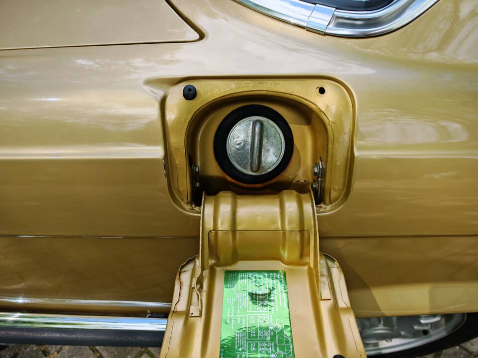 Bild 15/28 von Mercedes-Benz 280 SE (1974)