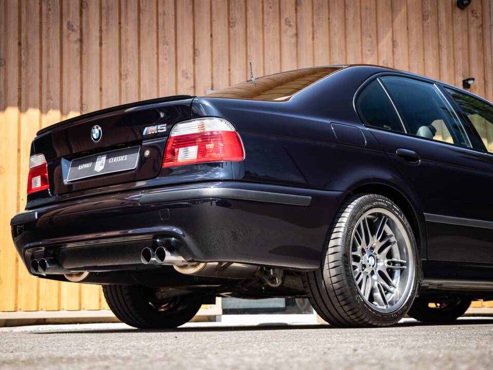 Immagine 13/50 di BMW M5 (1999)