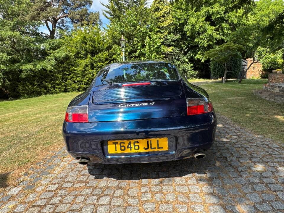Afbeelding 19/30 van Porsche 911 Carrera 4 (1999)