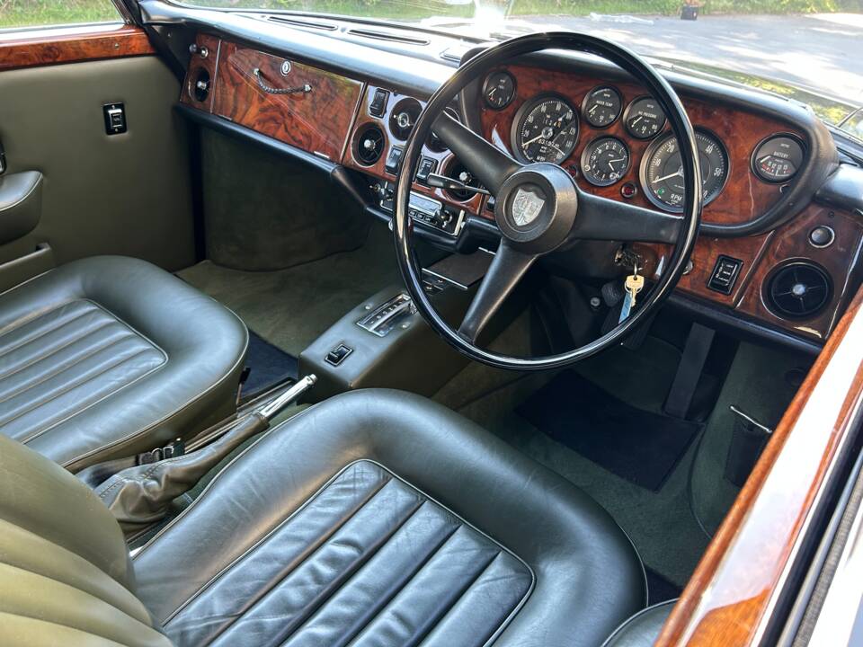 Image 15/34 of Bristol 411 Mk. I (1970)