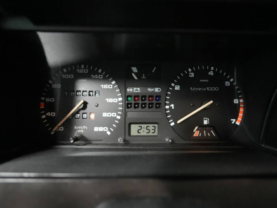 Bild 36/42 von Volkswagen Passat Variant 1.8 (1986)