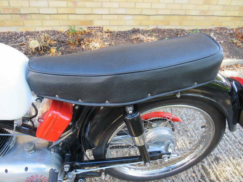 Image 15/37 of MV Agusta DUMMY (1959)