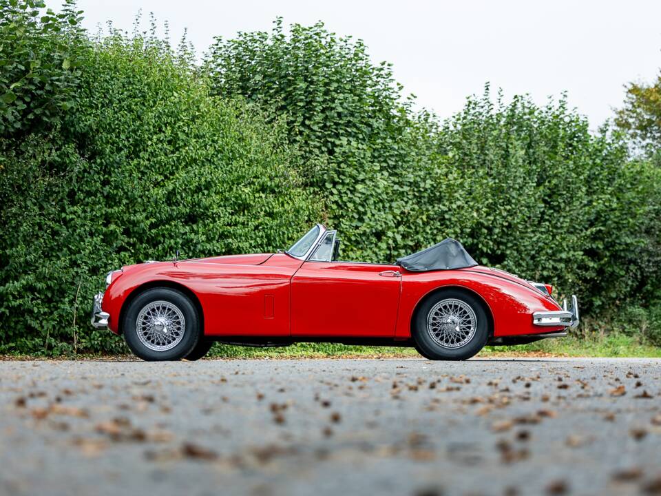 Afbeelding 11/50 van Jaguar XK 150 DHC (1959)